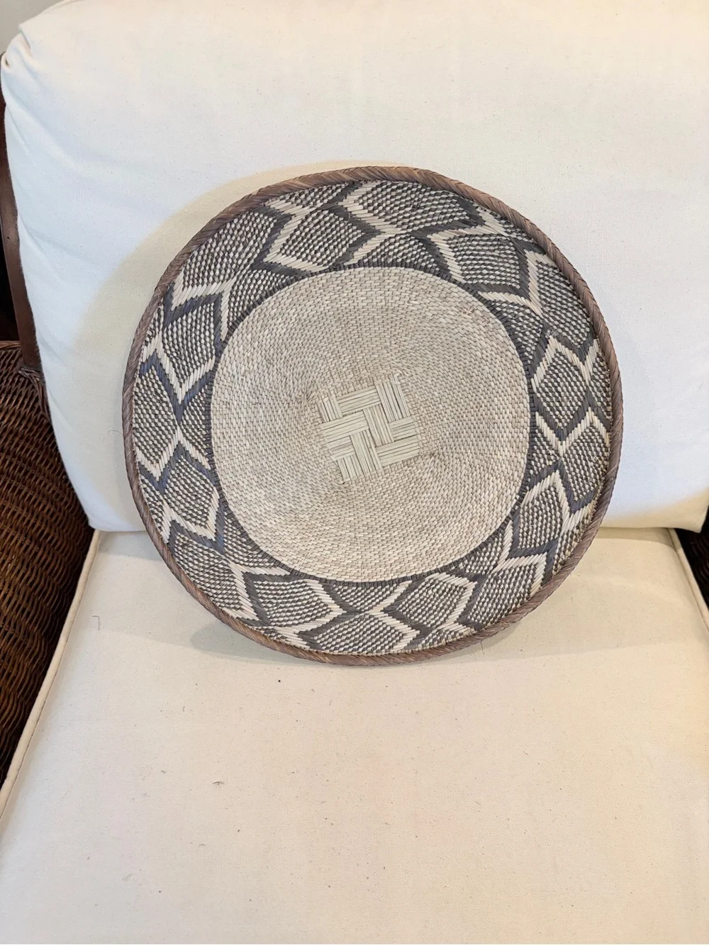 NEW Africa Woven Basket. Made by the Binga people of Zambia/Zimbabwe !Beautiful!
